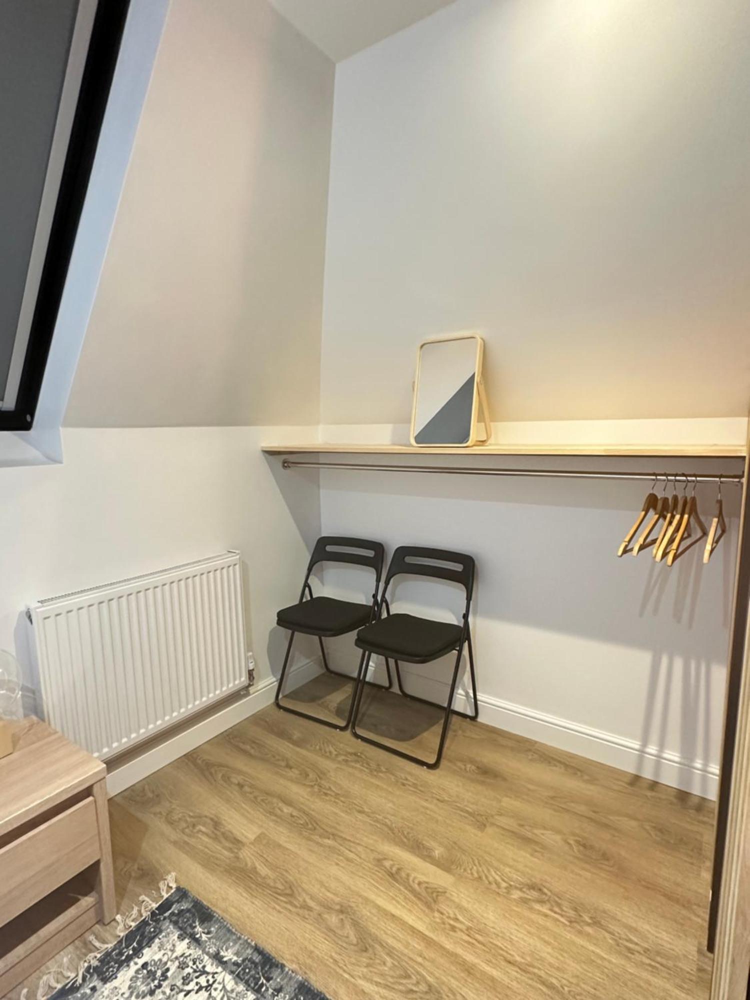 Apartment The Loft At Orchard House- Strictly No Parties Barton in the Clay
